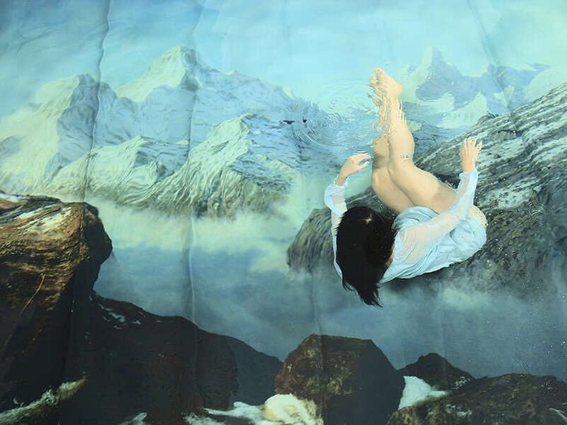Susanna Majuri: Falling
