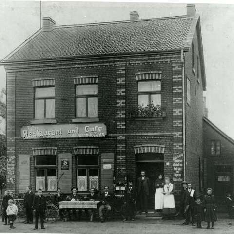 Restaurant und Café Heinrich Zass (später: Haus Hagelkreuz) an der Opladener Straße um 1904